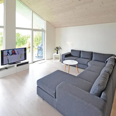 4 Bedroom Stunning In Logstrup *