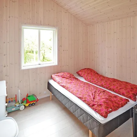 4 Bedroom Stunning In Logstrup 度假居 *